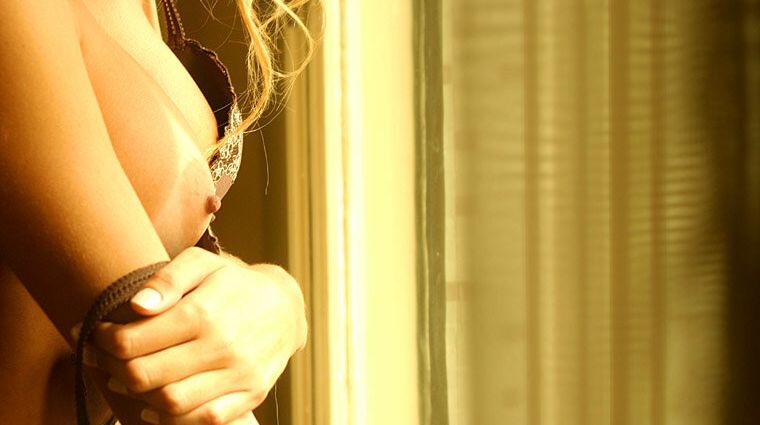 Paparazzo nude #108806846