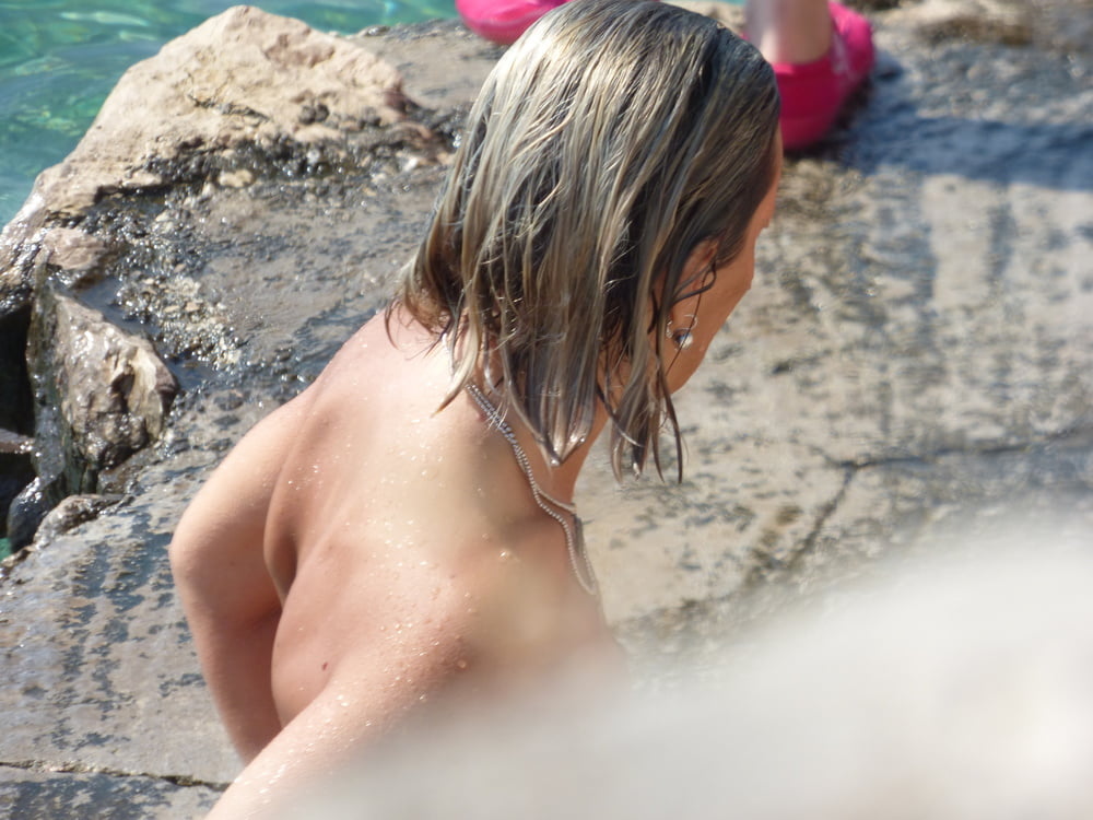 Milf voyeur in topless a tribunj croazia
 #103040727