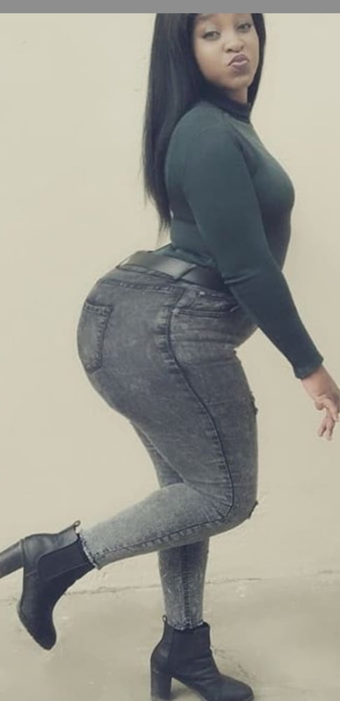 Huge booty slim thick pear Thandazzy #105817337