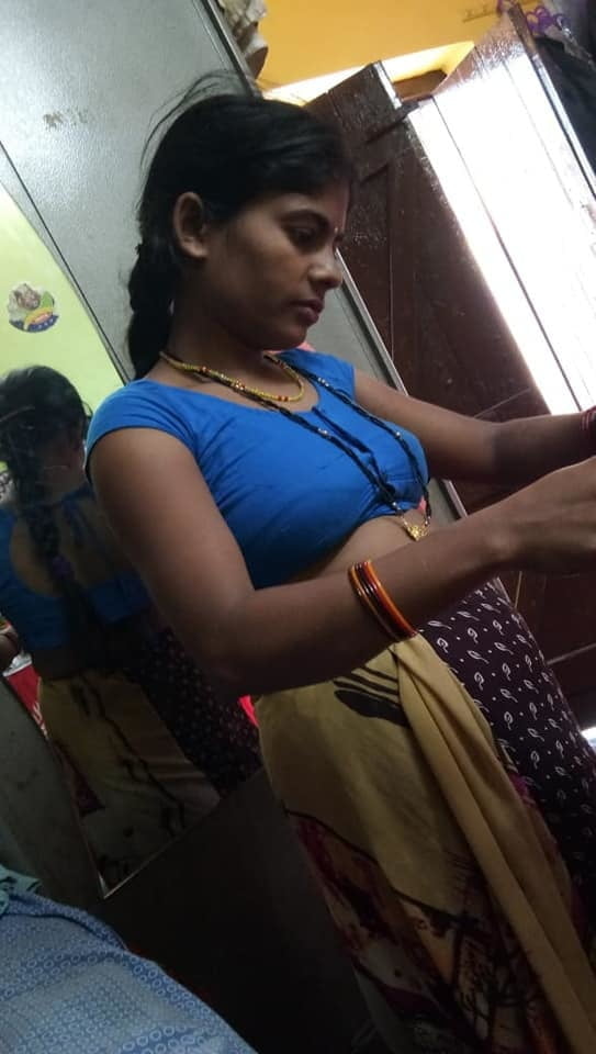 Indische Bihari Frau heiße Nacktfotos
 #95044666