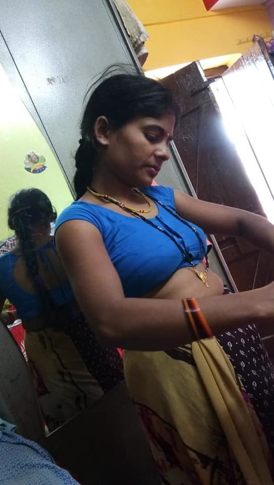 Indische Bihari Frau heiße Nacktfotos
 #95044748