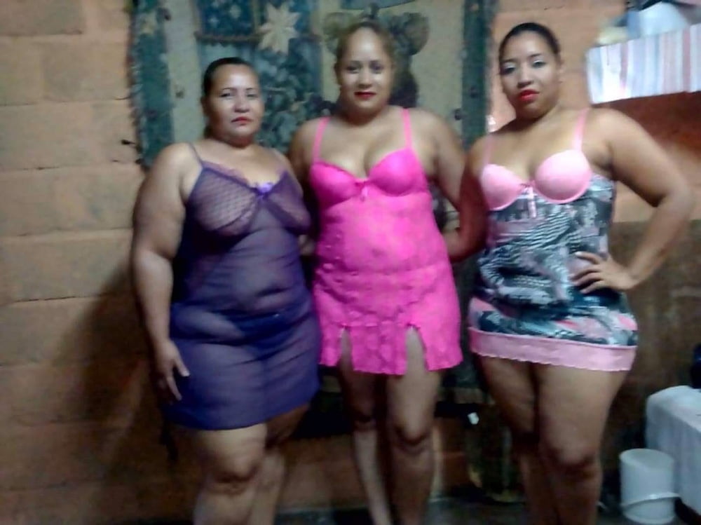 Mayra y sus hijas
 #95731038