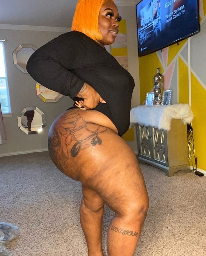 Caderas anchas de las mujeres 308
 #106248876