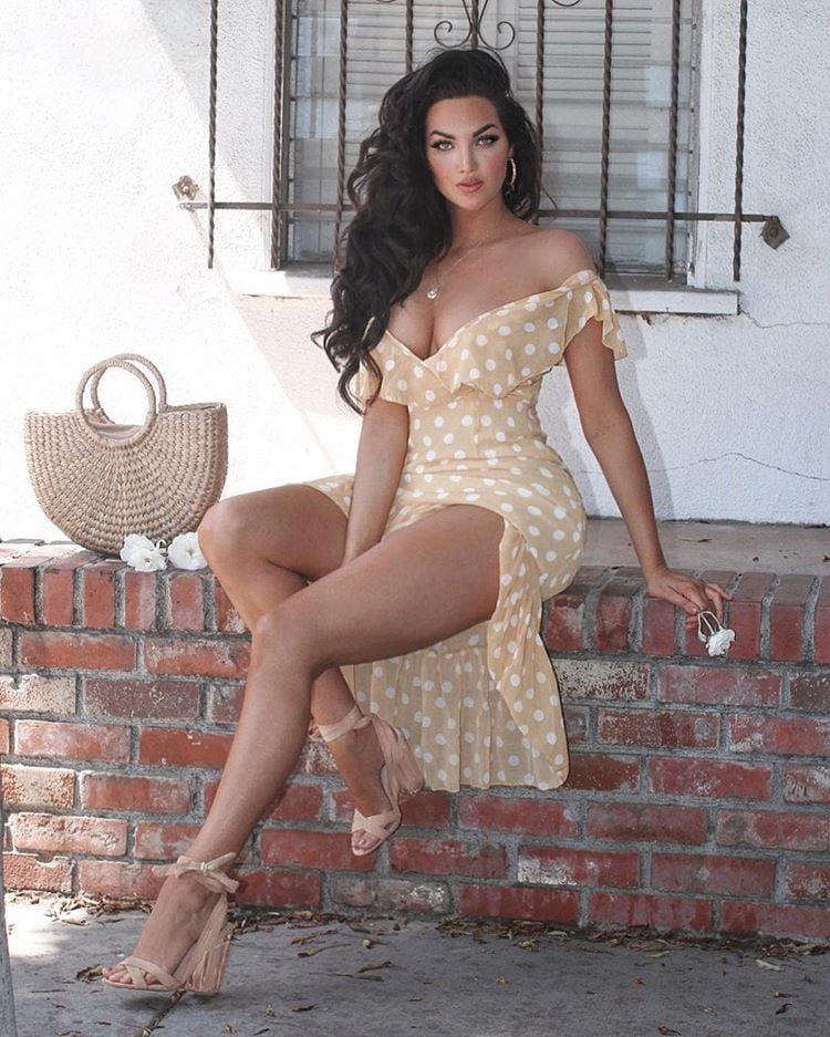 Natalie halcro
 #96295147