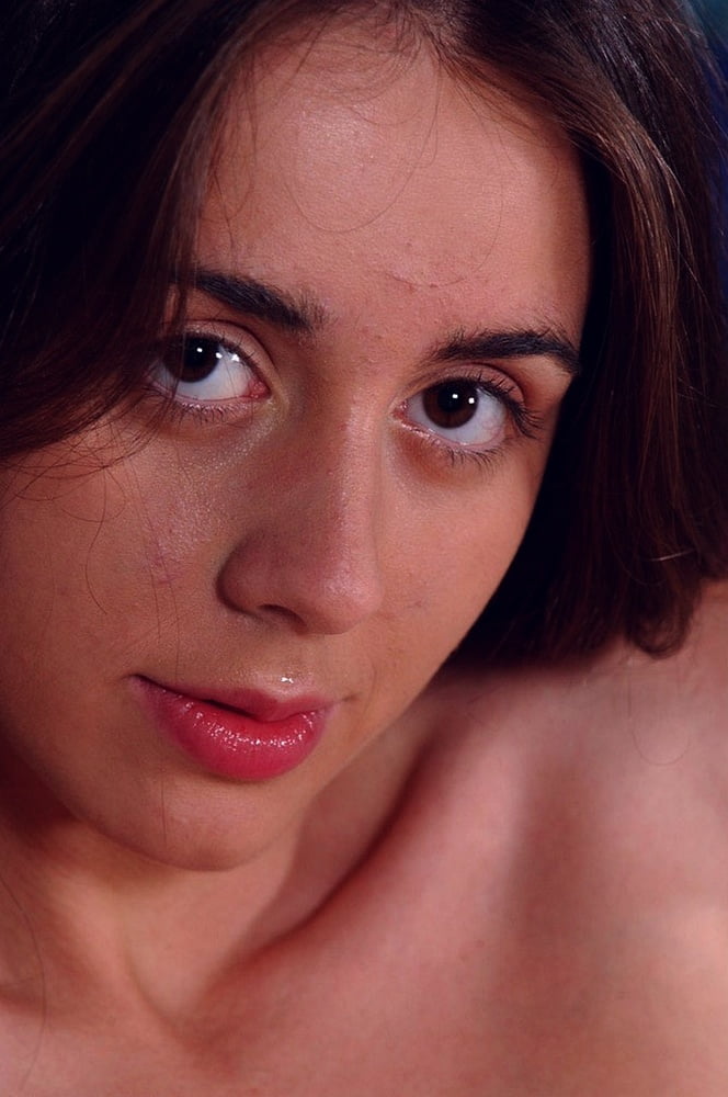 Slim Hannah sets 01-04 #95541637