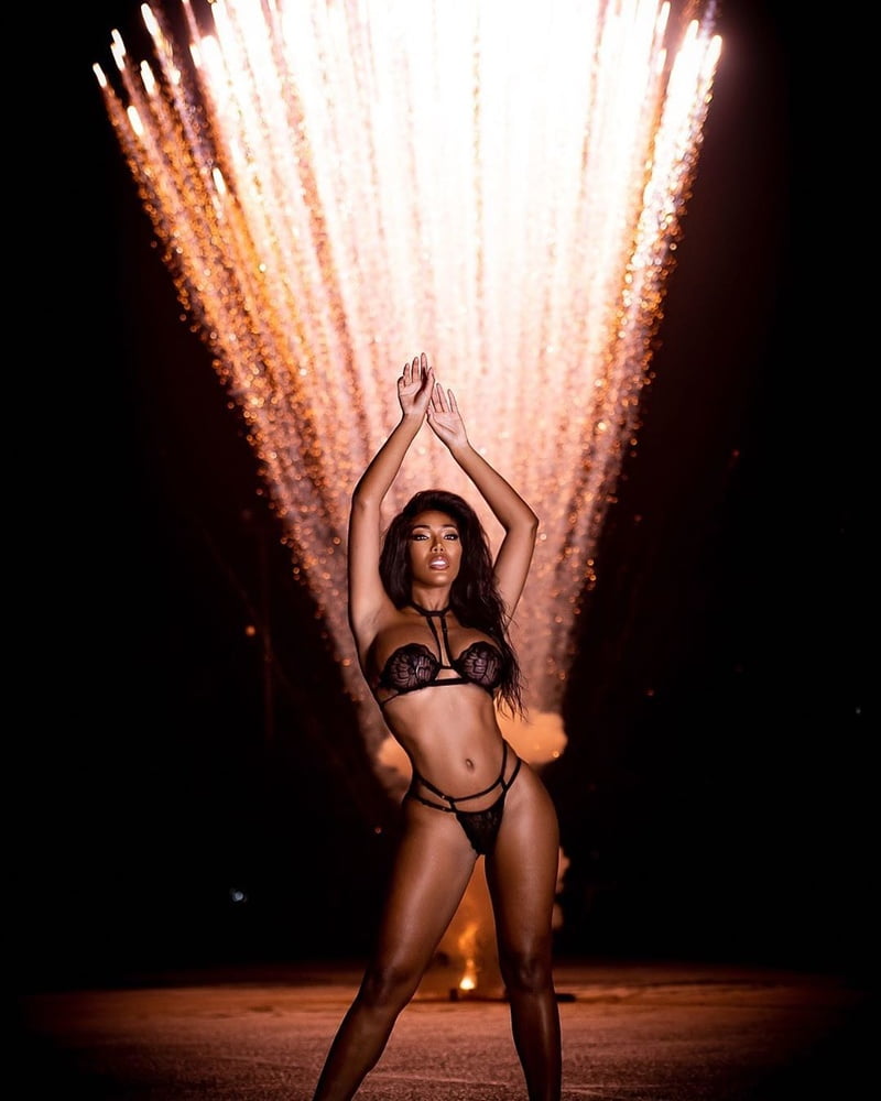 Monifa Jansen #94962808