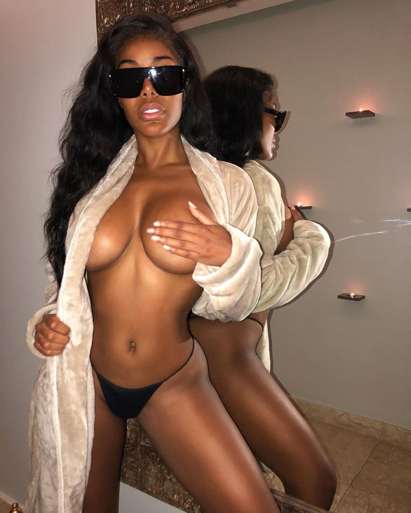 Monifa Jansen #94962842