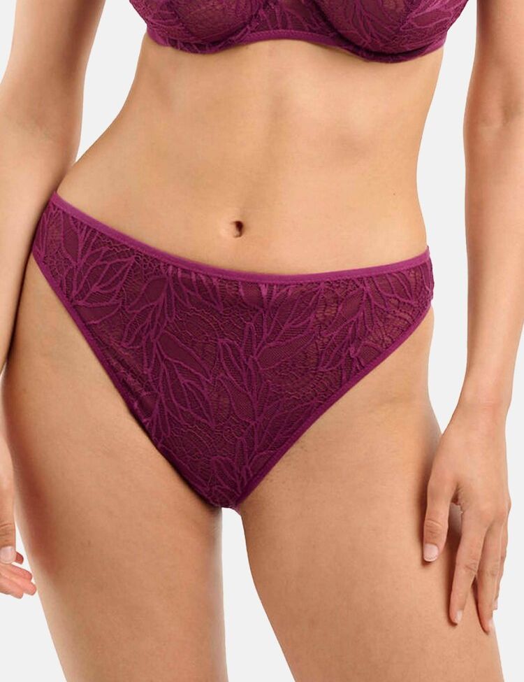 Nicola Cavanis desnuda #108015304