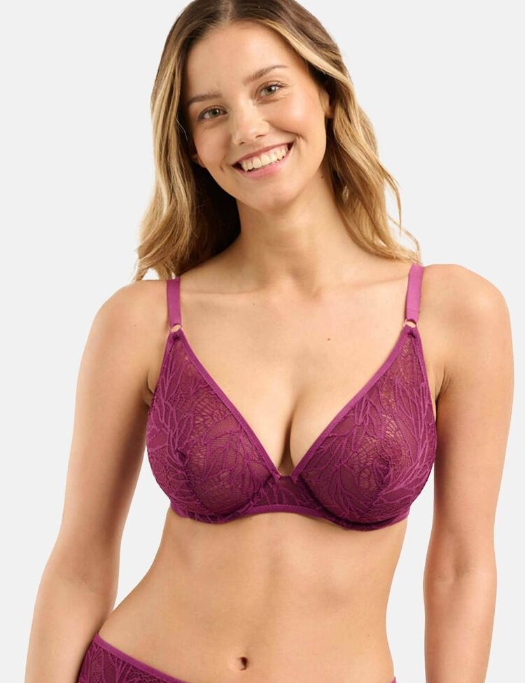 Nicola Cavanis desnuda #108015336