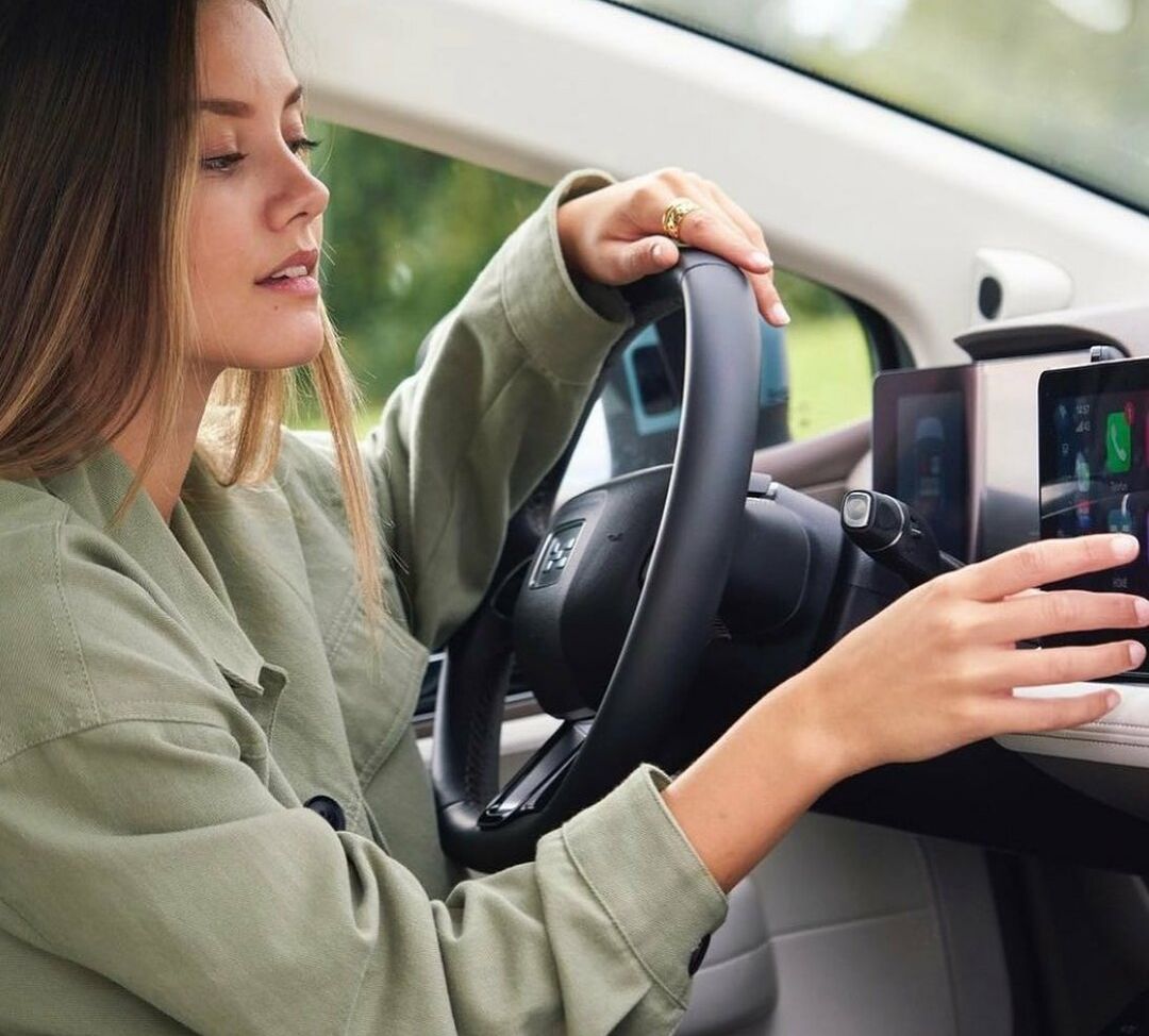 Nicola Cavanis desnuda #108015521