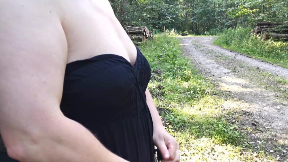 Tit slapping red for fun while hiking #106692422