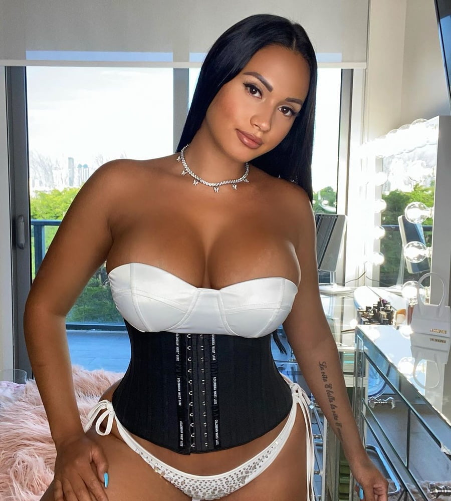 Yineth Moreno, heiß oder nicht?
 #89510110