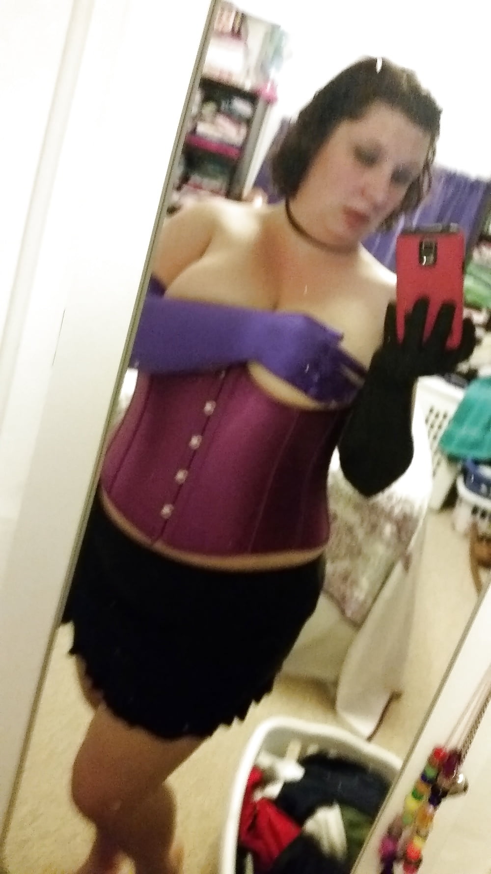 Sexy corsetto viola e tacchi
 #106802460