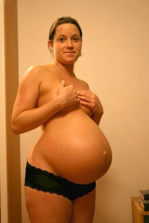 Sexy schwangere Mädchen 135
 #80797692