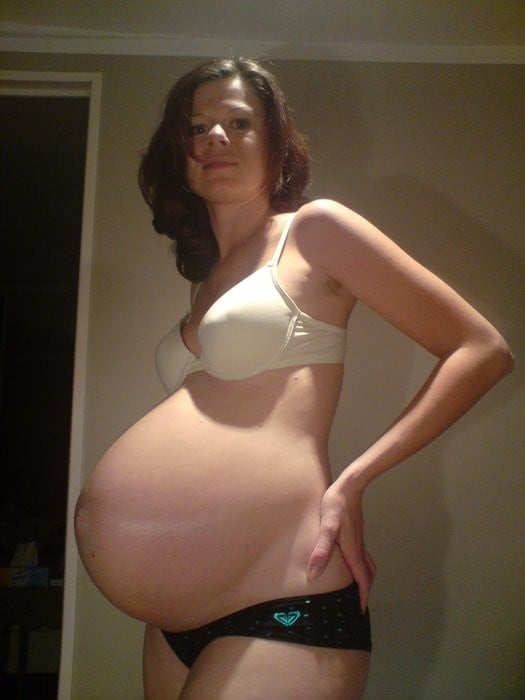 Sexy schwangere Mädchen 135
 #80797716