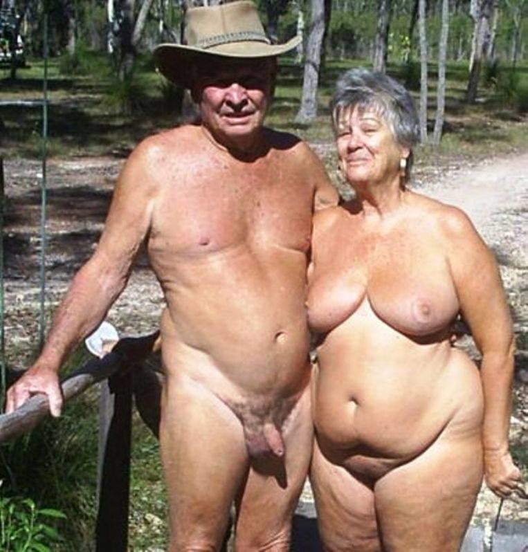 556 parejas viejas
 #105059514