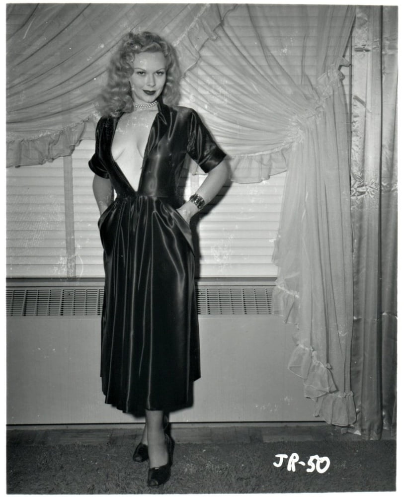Joan rydell , modelo vintage
 #98404009