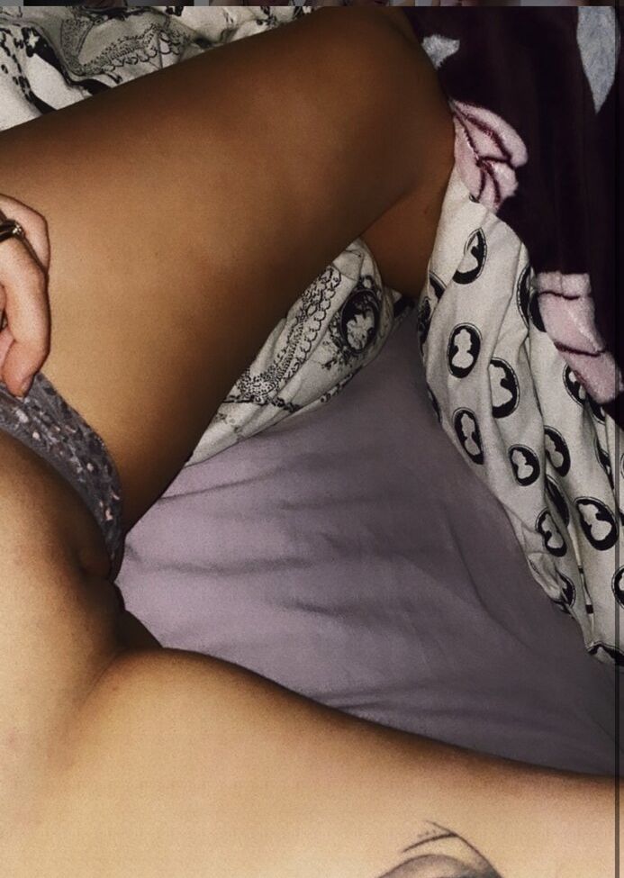 Cole97x desnuda #107862773