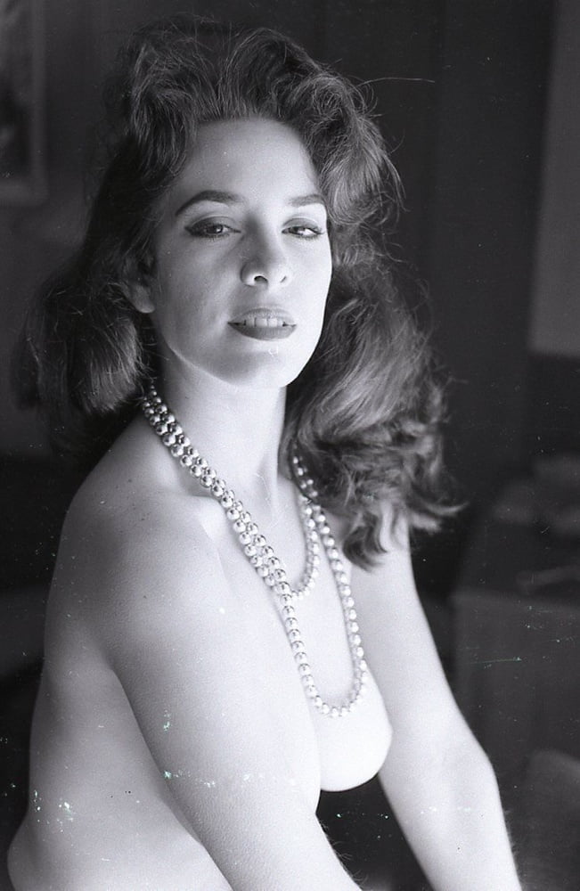 マリアンヌ・アラ、1960年代のモデル
 #105526446