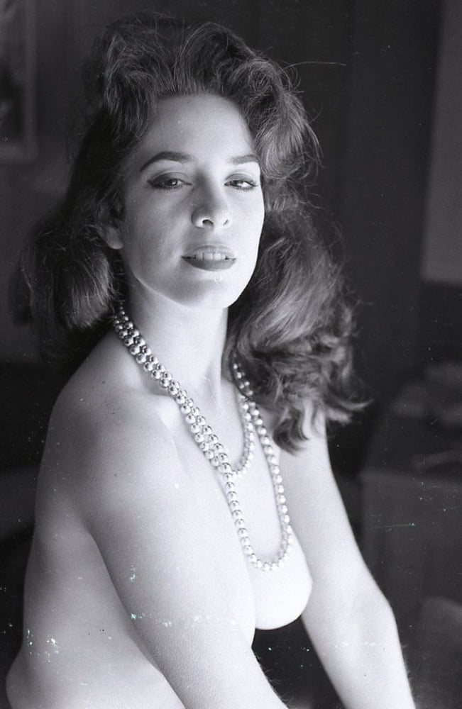 マリアンヌ・アラ、1960年代のモデル
 #105526464