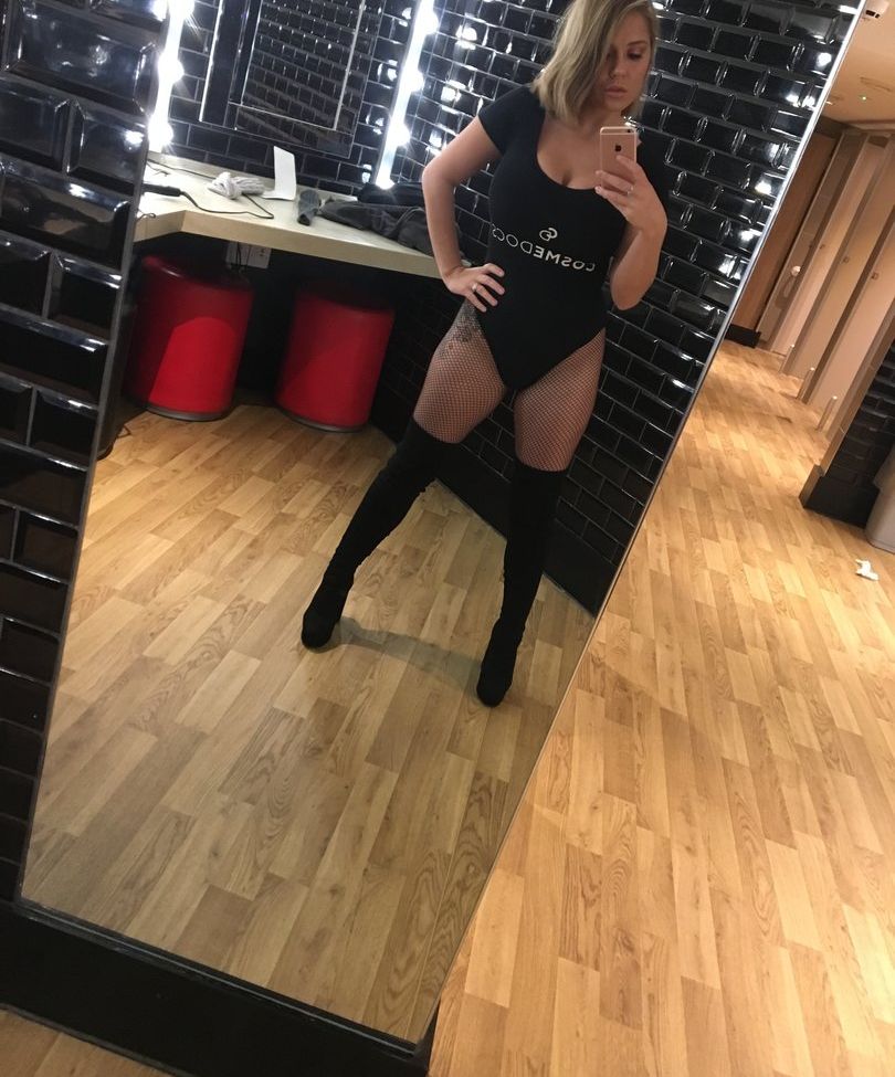 Siobhan Graves desnuda #108952560