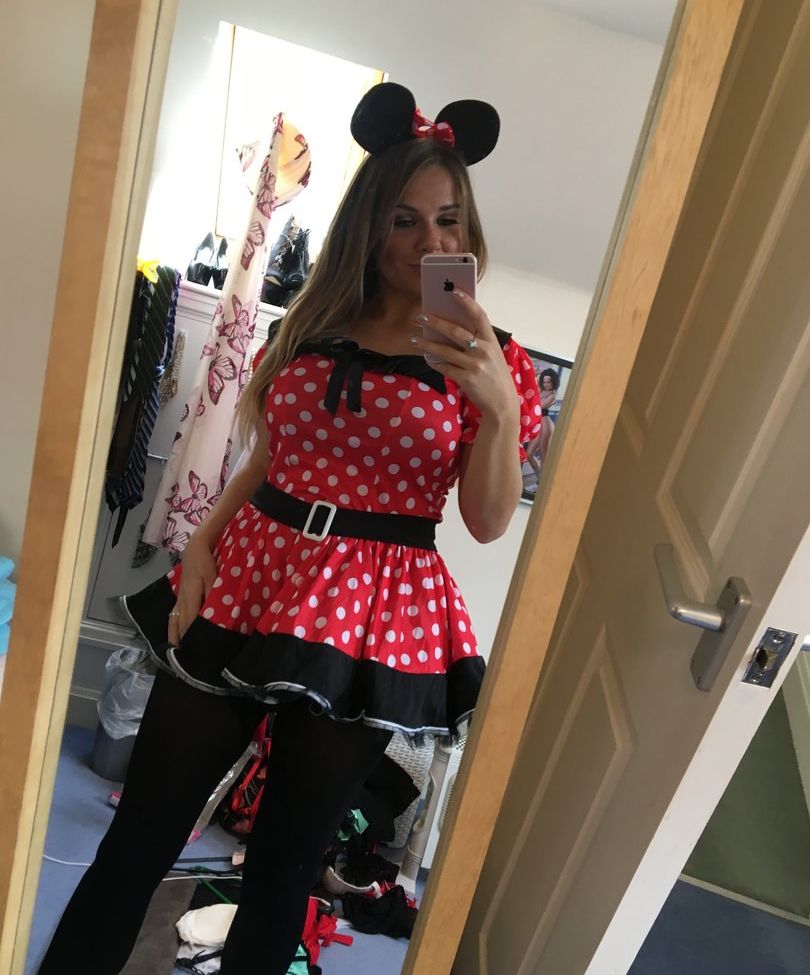 Siobhan Graves desnuda #108952576