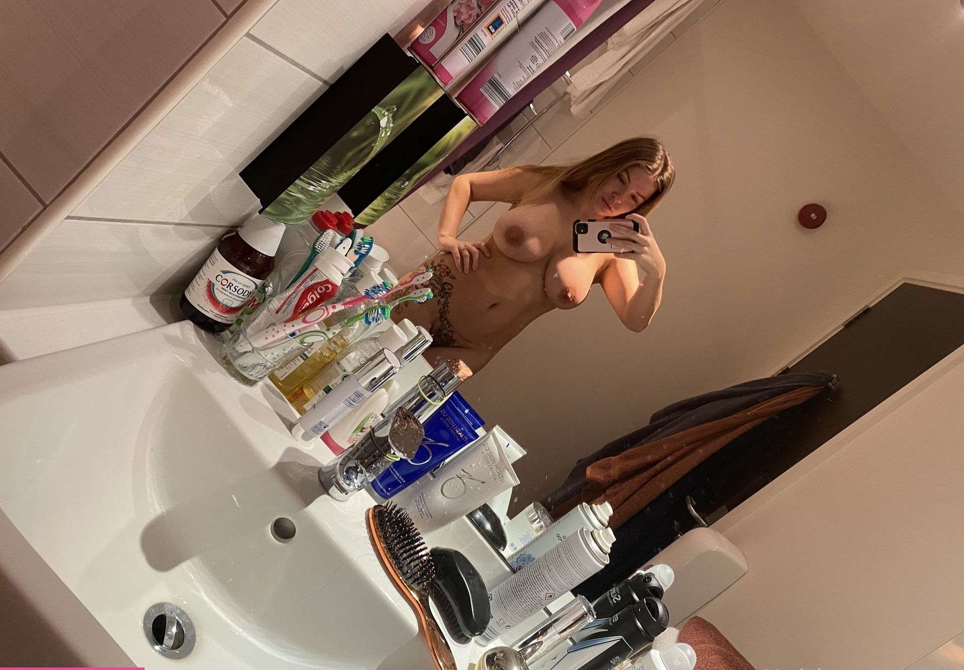 Siobhan Graves desnuda #108952710