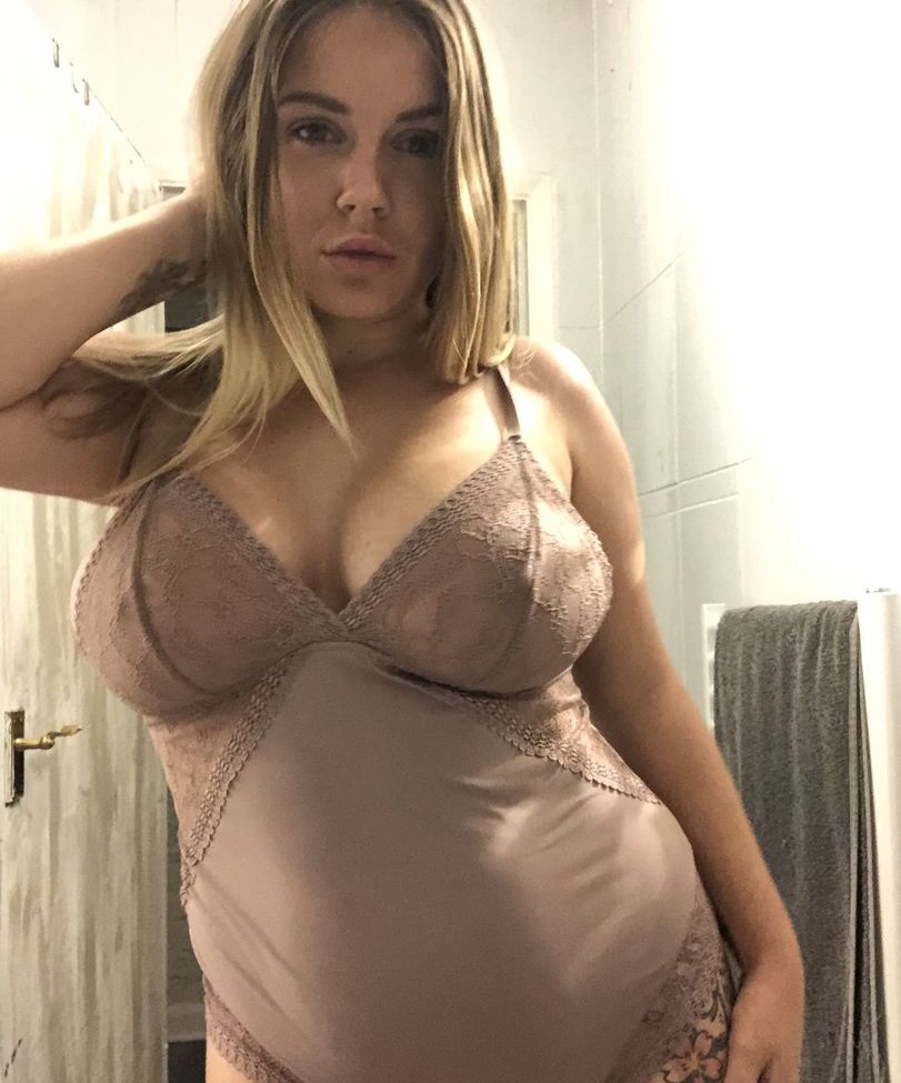 Siobhan Graves desnuda #108953064