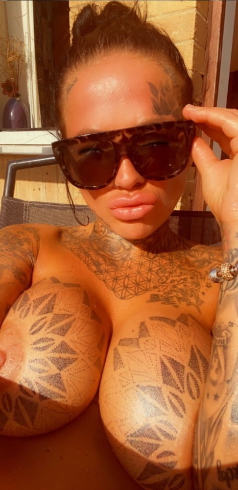 Slag From Wales, for you to wank over #80096035