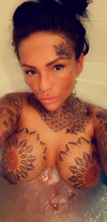 Slag From Wales, for you to wank over #80096307