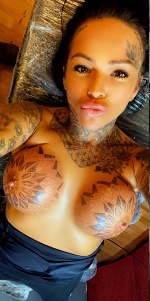 Slag From Wales, for you to wank over #80096431