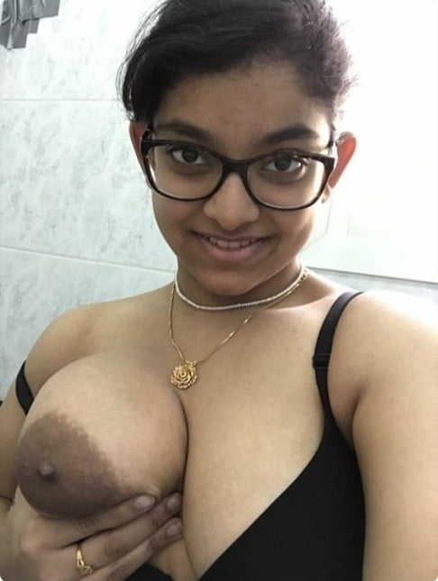 Sexy Paki Girl Selfie Pics #81439580