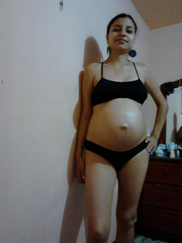 Flaca embarazada
 #91220690