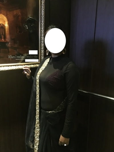 Desi Frau transparent saree mit BH
 #98603467