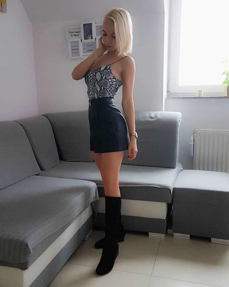 Caliente gril ucraniano que le gusta doble anal mostrando su cuerpo 2
 #88648151