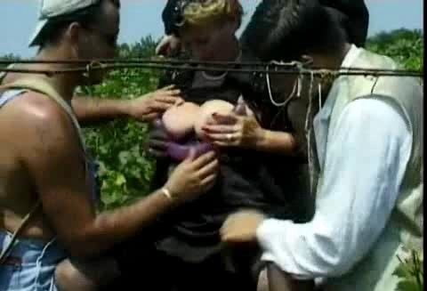 1003. #granny #grandma #mature #103550790