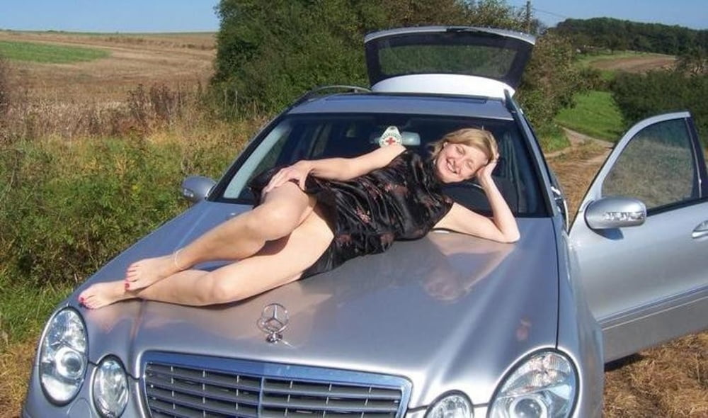 Nice 1584 (girls with Mercs) #101498065