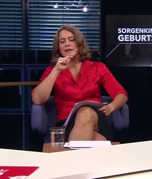 ドイツのテレビ番組の乳首アンニャ・ハイデ
 #93920402