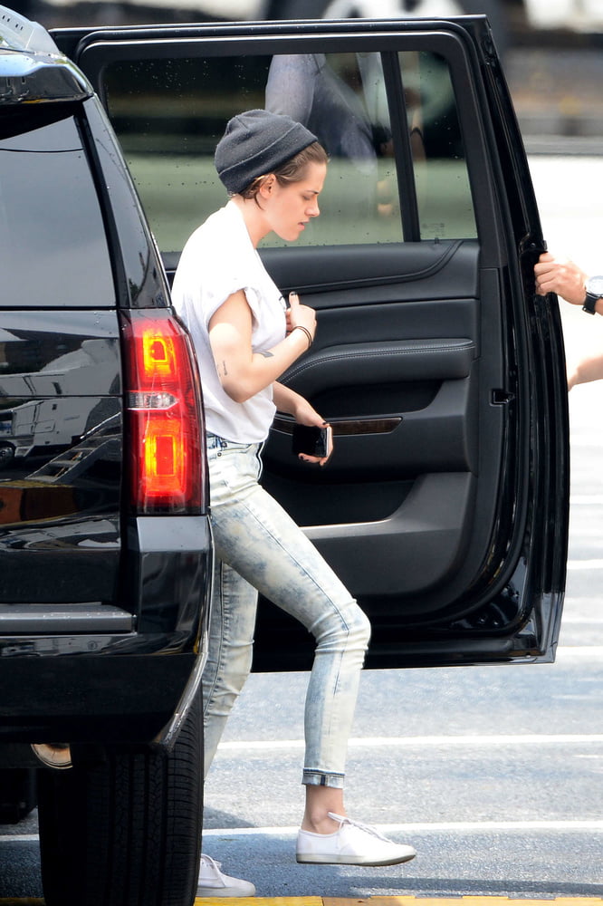 Kristen Stewart Tight jeans only #93463977