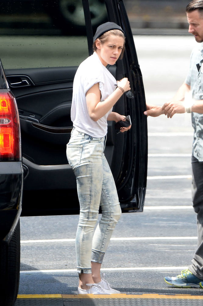 Kristen Stewart Tight jeans only #93463979