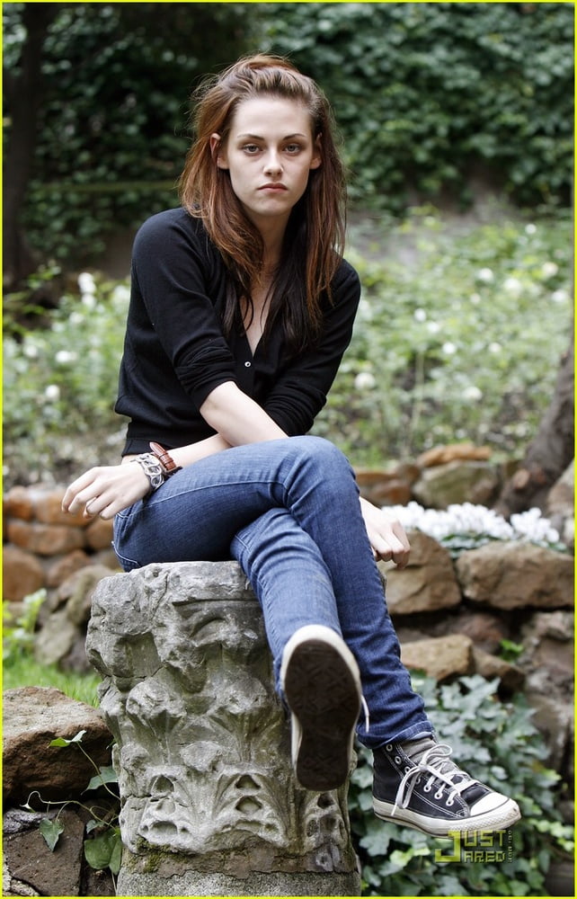 Kristen Stewart Tight jeans only #93463999