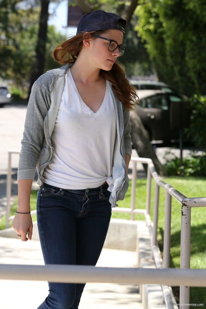 Kristen Stewart Tight jeans only #93464069