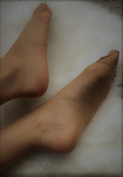 feet nylon #102777558