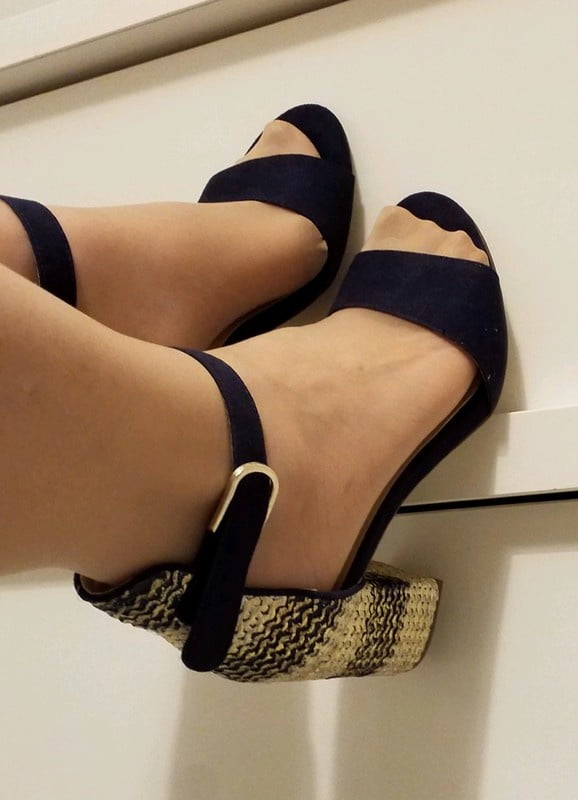 feet nylon #102777610