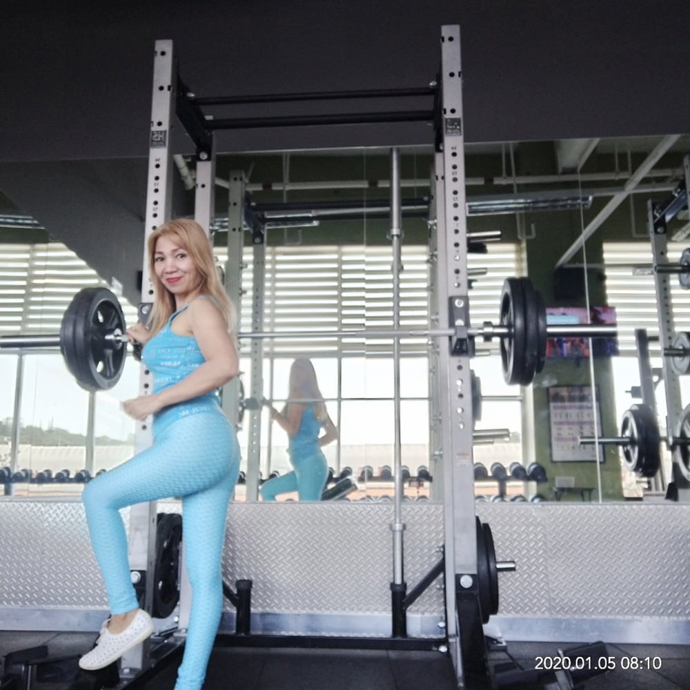 Bianca marcos - rubia madura modelo de fitness en el gimnasio
 #103118255