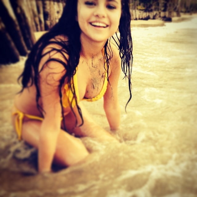 Selena Gomez #90571844
