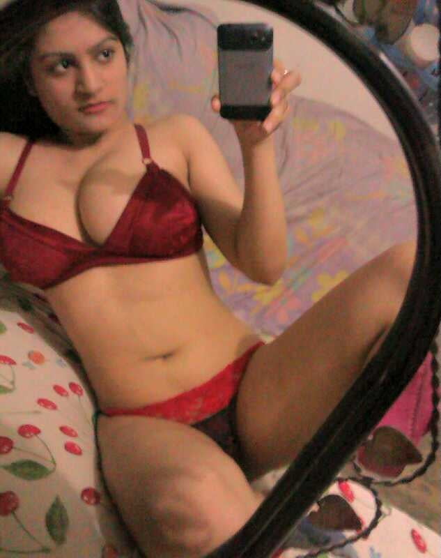 INDIAN HOT DESI WIFE LEAKED NUDES 2020 #96012849
