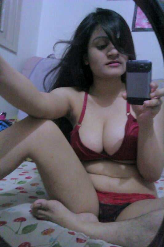 INDIAN HOT DESI WIFE LEAKED NUDES 2020 #96012912