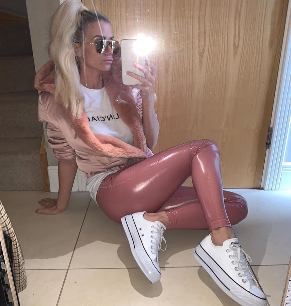 Mariaelondon en pvc
 #104087793