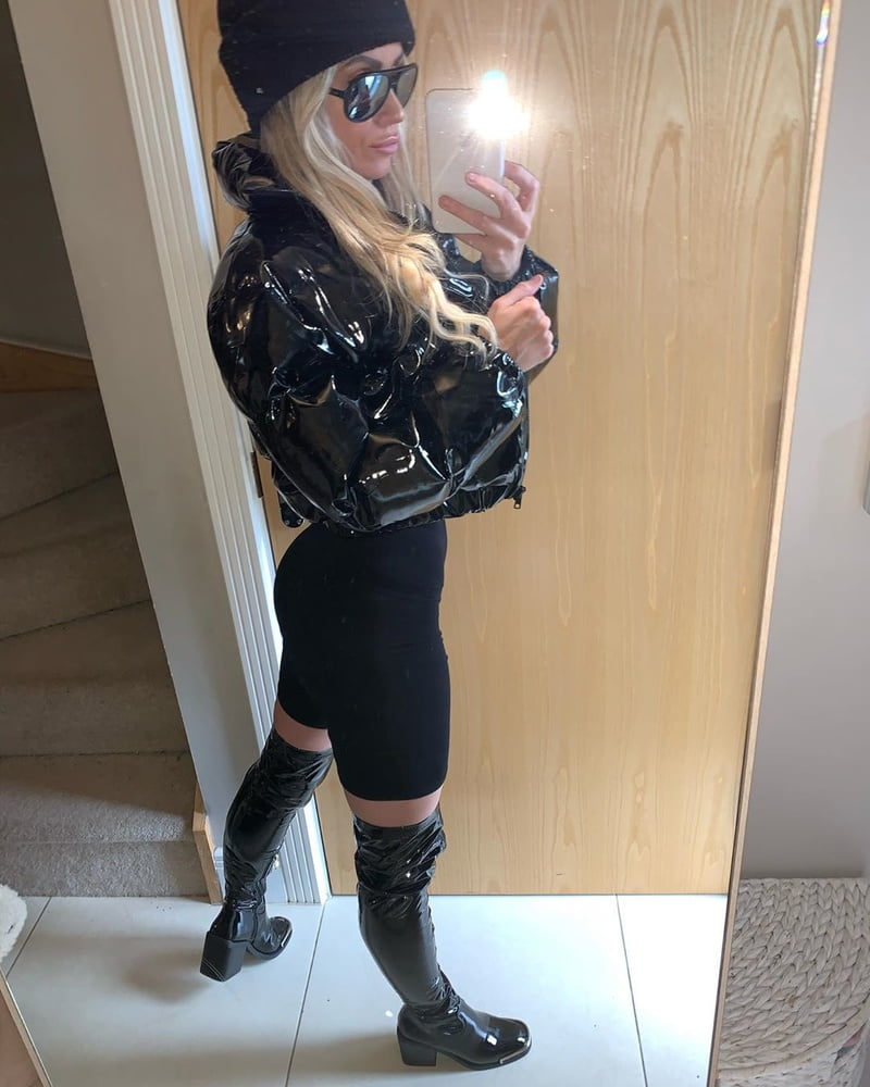 Mariaelondon en pvc
 #104087889